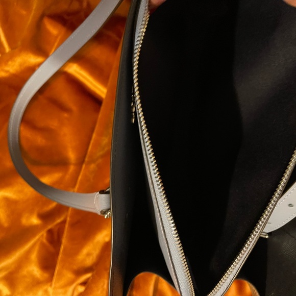 New Coach Handbag - Picture 4 of 12